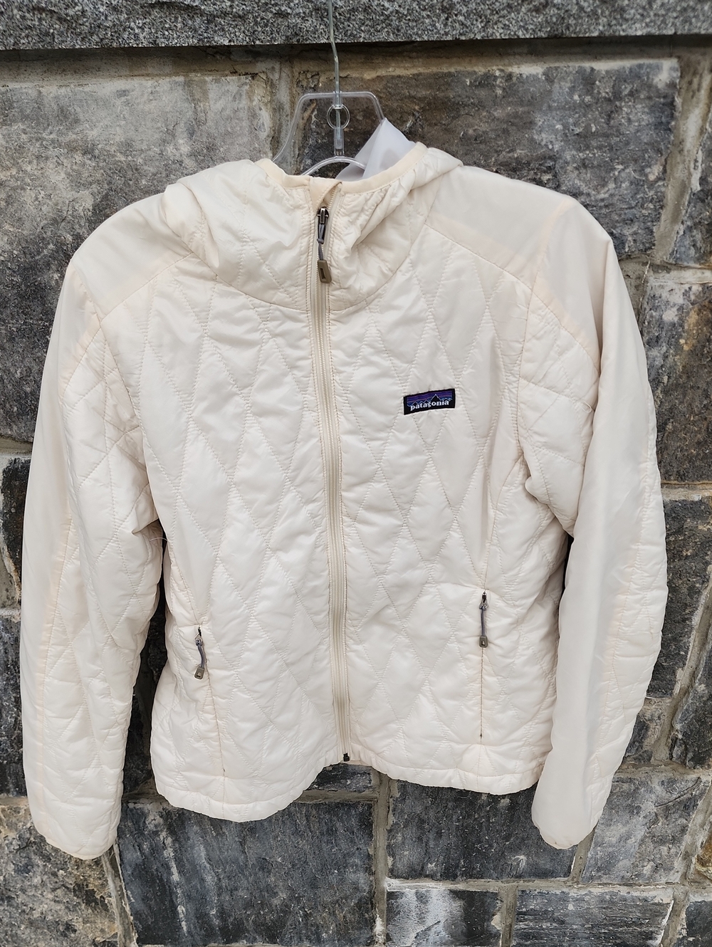 Patagonia Style # 84225 Women's Nano Puff Quilted Hoodie Cream size Small